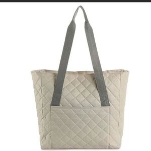 Quilted padded(lightly) shoulder/tote bag. EUC. Light grey. 15”x20”x5”.